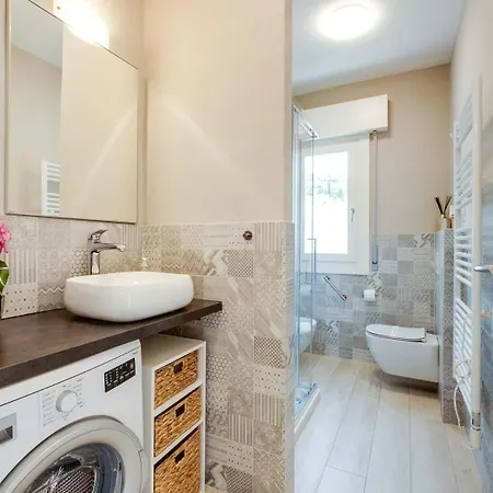 Bardolino Spritz, Balcony, Access And Aircon Апартаменты Гарда